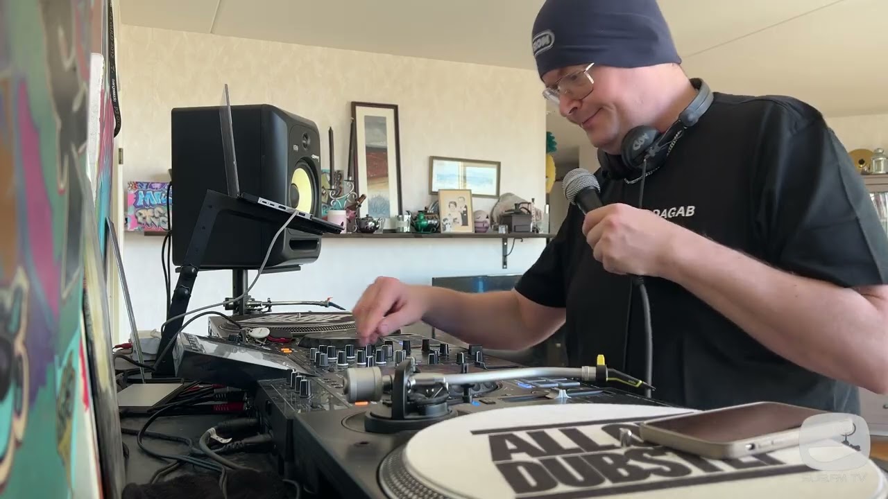 Line 19 with L-Wiz and Friends – 18 Oct 2025